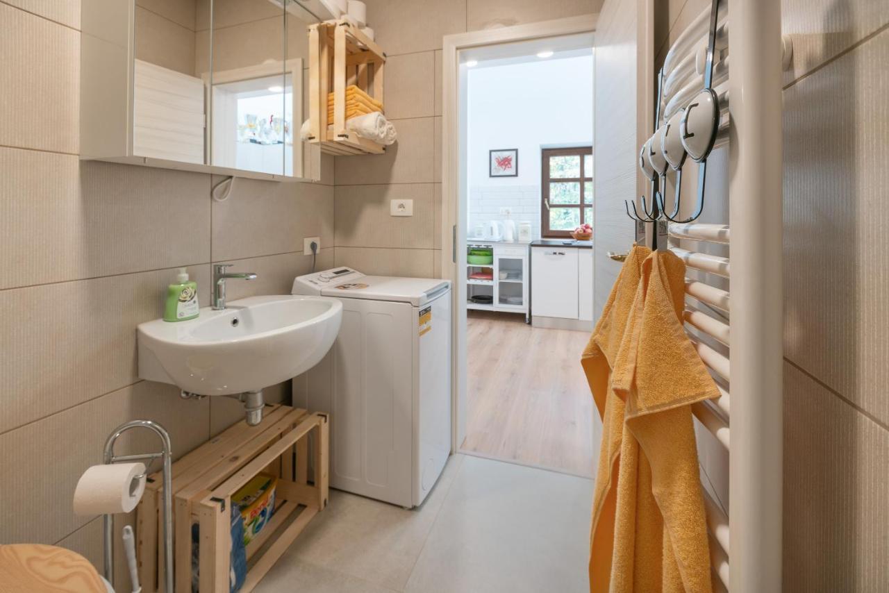 Apartment Zynga - Stud Farm Sentvid Pri Sticni Ngoại thất bức ảnh